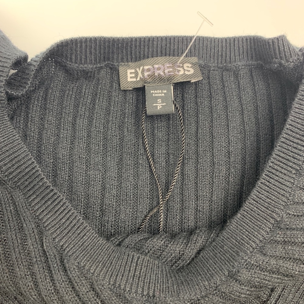 Express Ribbed Asymmetrical Hi-Low Tunic - Picture 7 of 8
